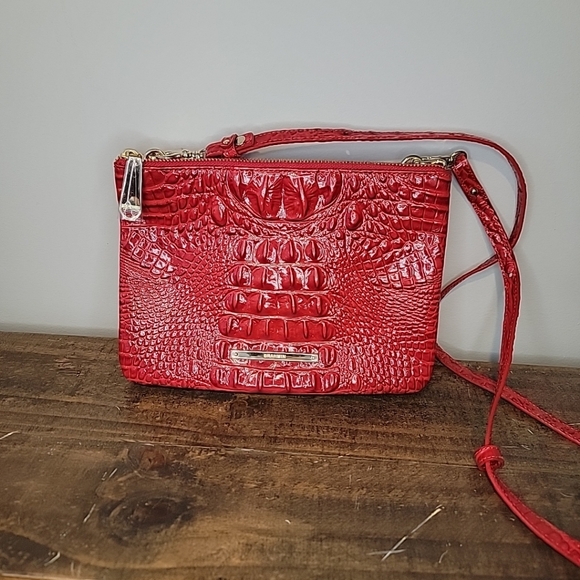 Brahmin Red Melbourne Perri Crossbody NWOT PRISTINE!! - Picture 2 of 8